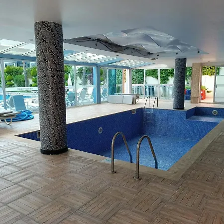 2-room In A Luxury *