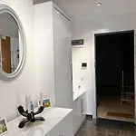 2-room In A Luxury *